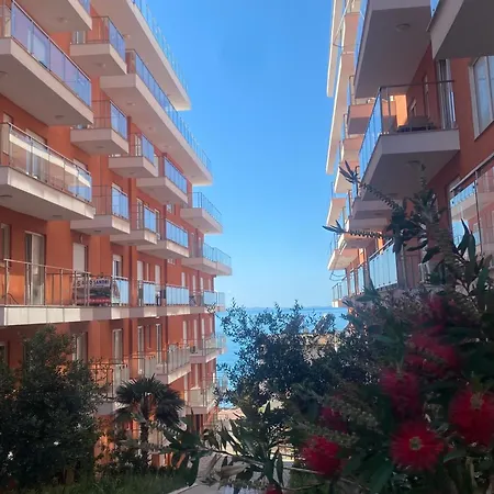 Bluewaveapartments 1